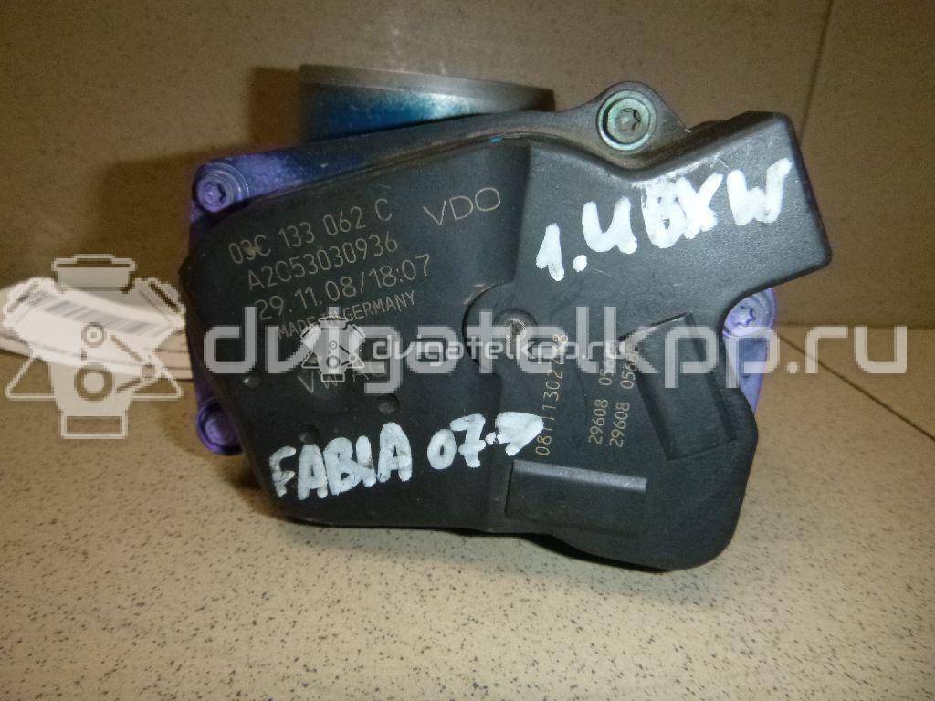 Фото Заслонка дроссельная электрическая  03c133062c для Skoda Roomster 5J / Octaviaii 1Z3 / Yeti 5L / Fabia / Octavia {forloop.counter}}