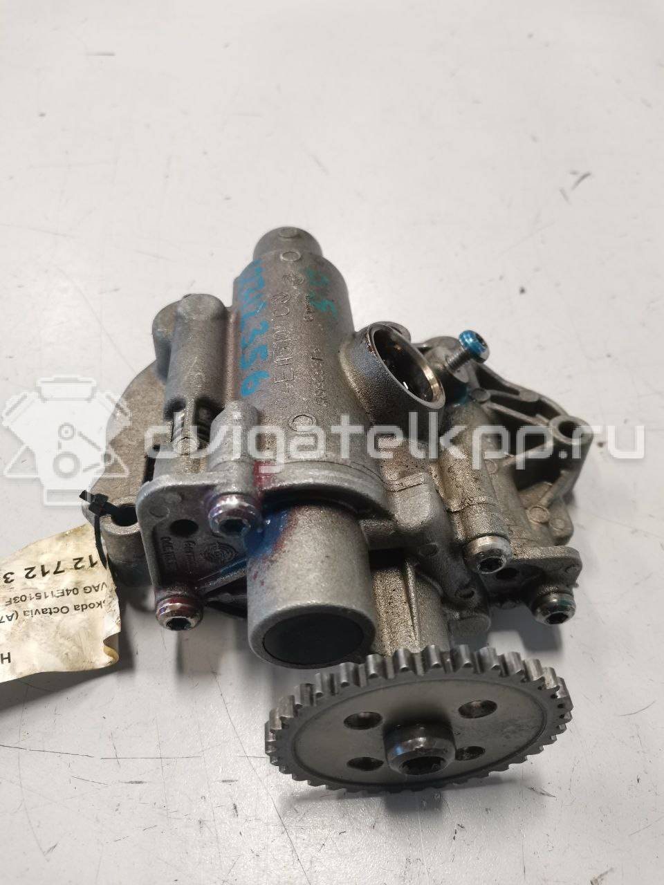 Фото Насос масляный для двигателя CZCA для Seat Leon / Toledo 125 л.с 16V 1.4 л бензин 04E115103F {forloop.counter}}