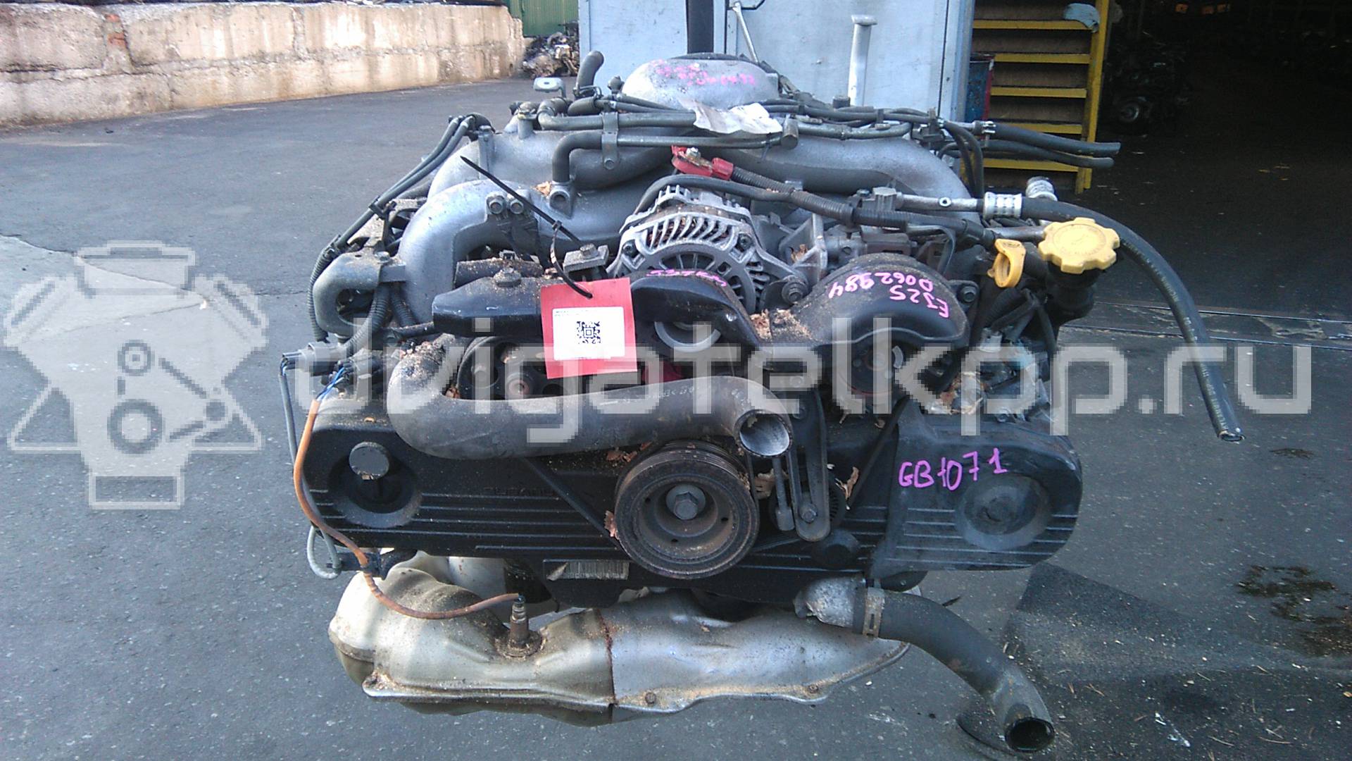 Фото Контрактный (б/у) двигатель EJ253 для Subaru Legacy / Outback 167-175 л.с 16V 2.5 л бензин {forloop.counter}}