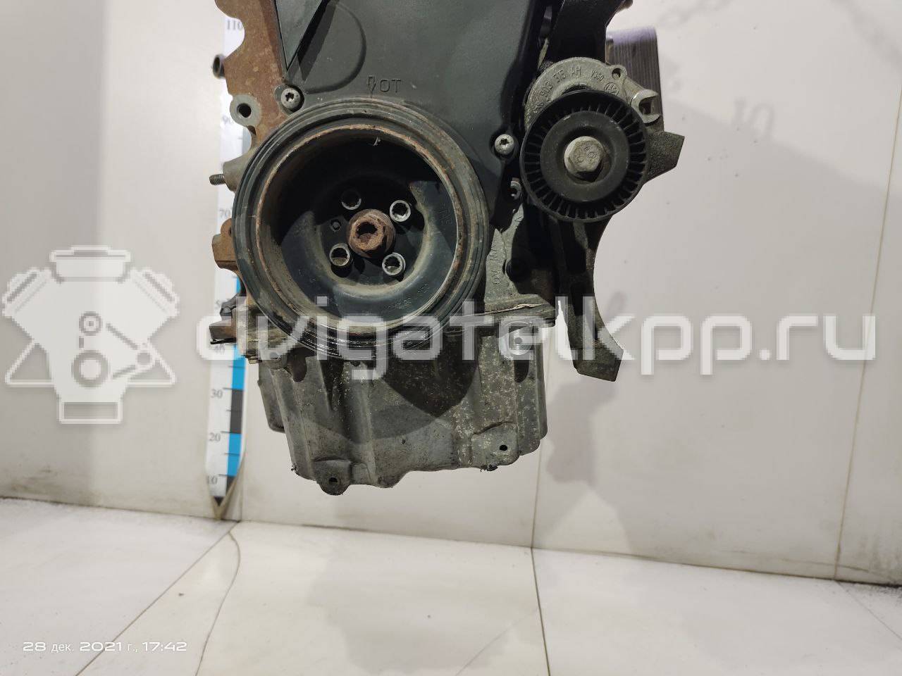 Фото Контрактный (б/у) двигатель CFGC для Volkswagen Scirocco / Tiguan / Cc / Sharan / Passat 177 л.с 16V 2.0 л Дизельное топливо 03L100090J {forloop.counter}}