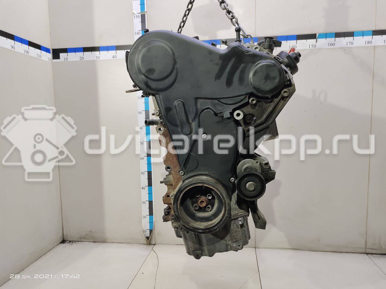 Фото Контрактный (б/у) двигатель CFGC для Volkswagen Scirocco / Tiguan / Cc / Sharan / Passat 177 л.с 16V 2.0 л Дизельное топливо 03L100090J {forloop.counter}}