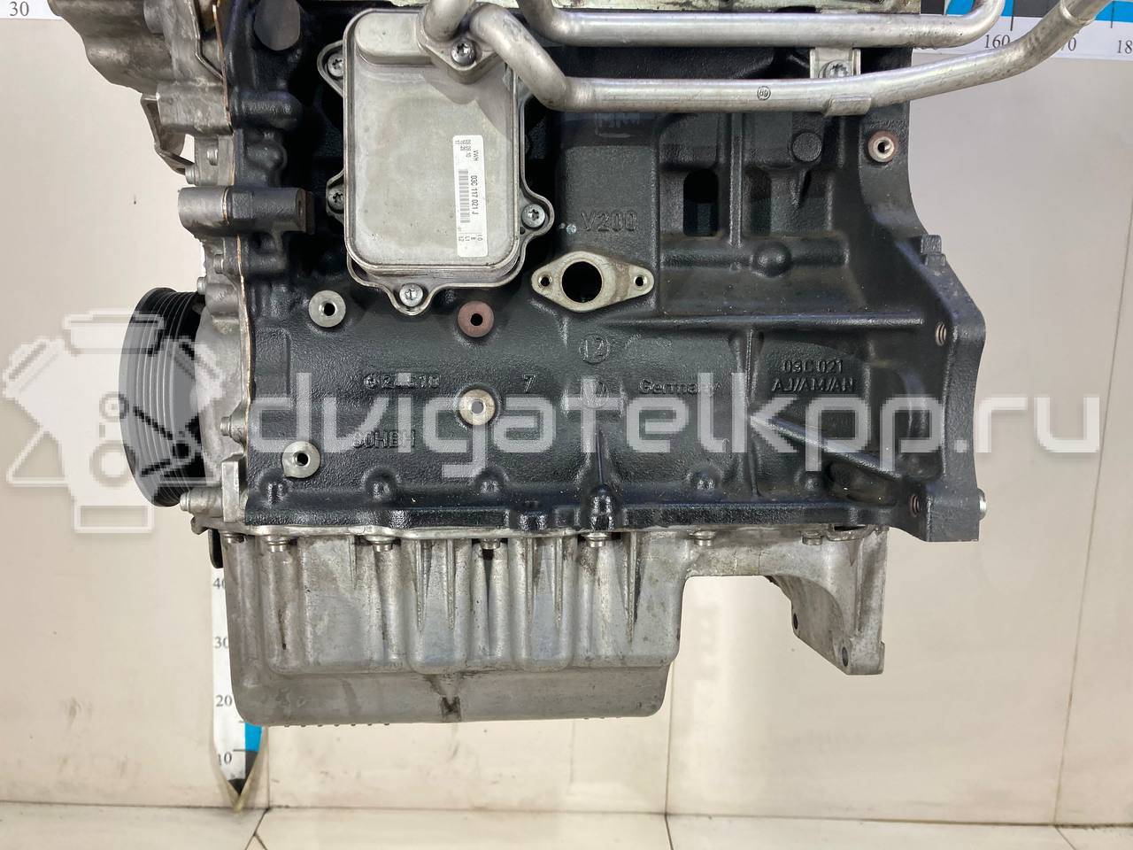 Фото Контрактный (б/у) двигатель CAVC для Volkswagen Touran 140 л.с 16V 1.4 л бензин 03C100091T {forloop.counter}}