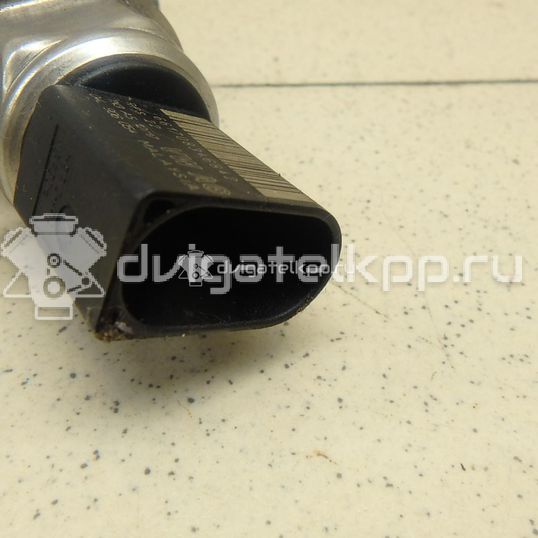 Фото Рейка топливная (рампа)  04l130089g для audi A4 [B9]