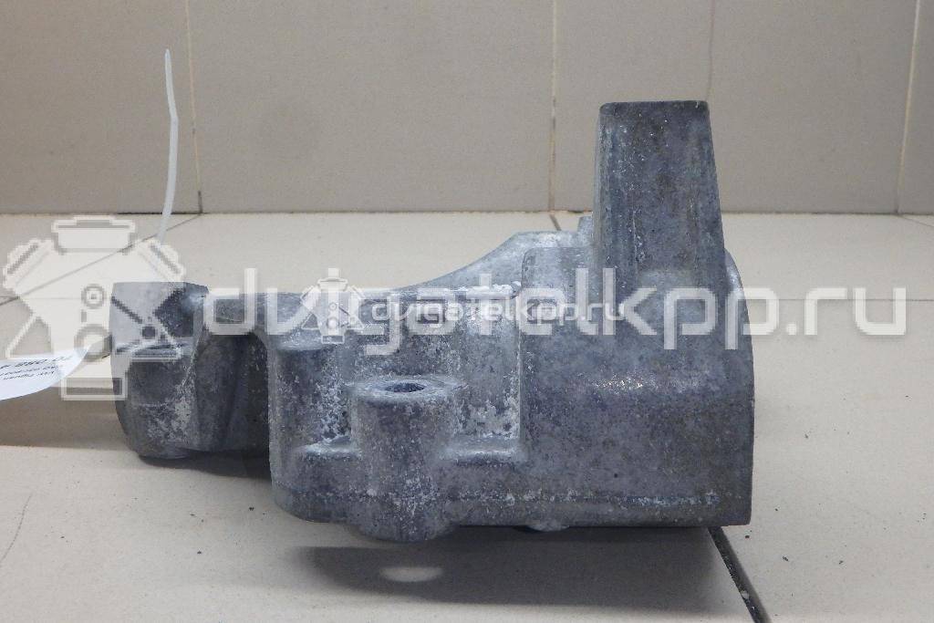 Фото Кронштейн генератора  03C903143B для Volkswagen Tiguan / Jetta {forloop.counter}}