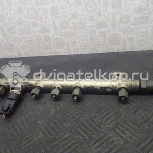 Фото Рейка топливная (рампа)  8200347176 для nissan  Primastar (2002-2014)