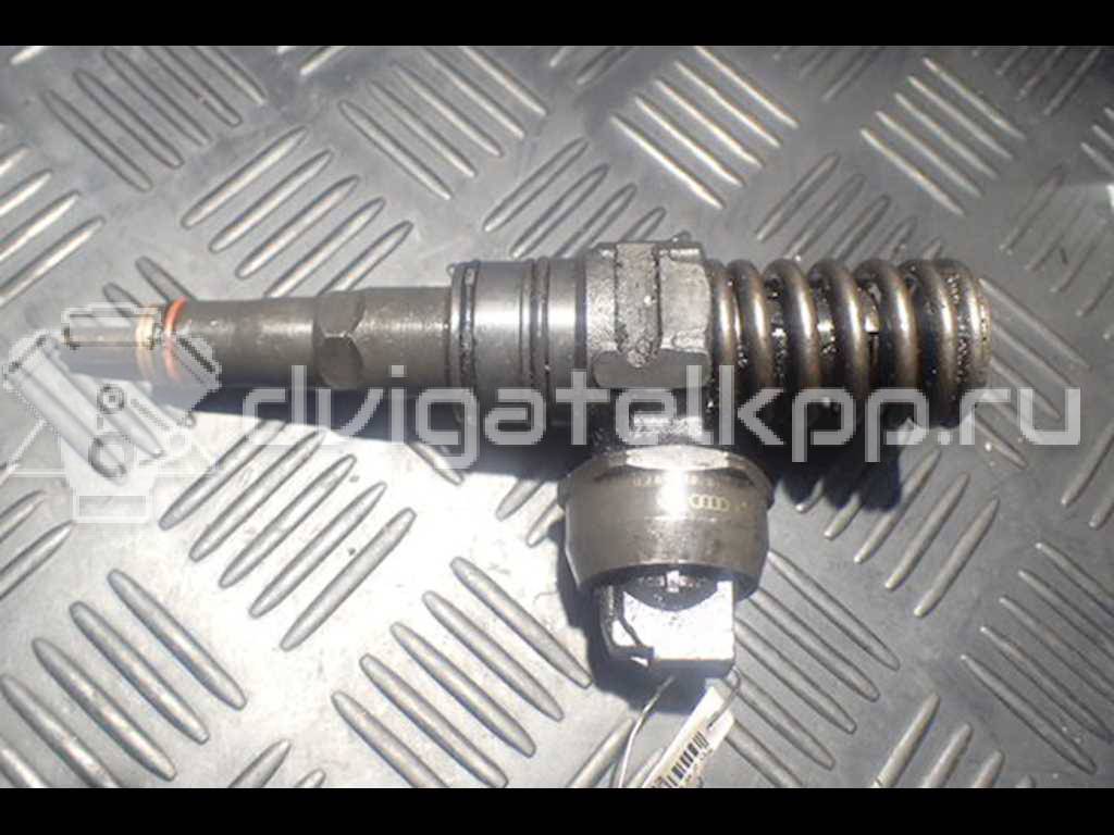 Фото Форсунка дизельная электрическая  038130073AJ для volkswagen  Golf 4 (1997-2004) {forloop.counter}}