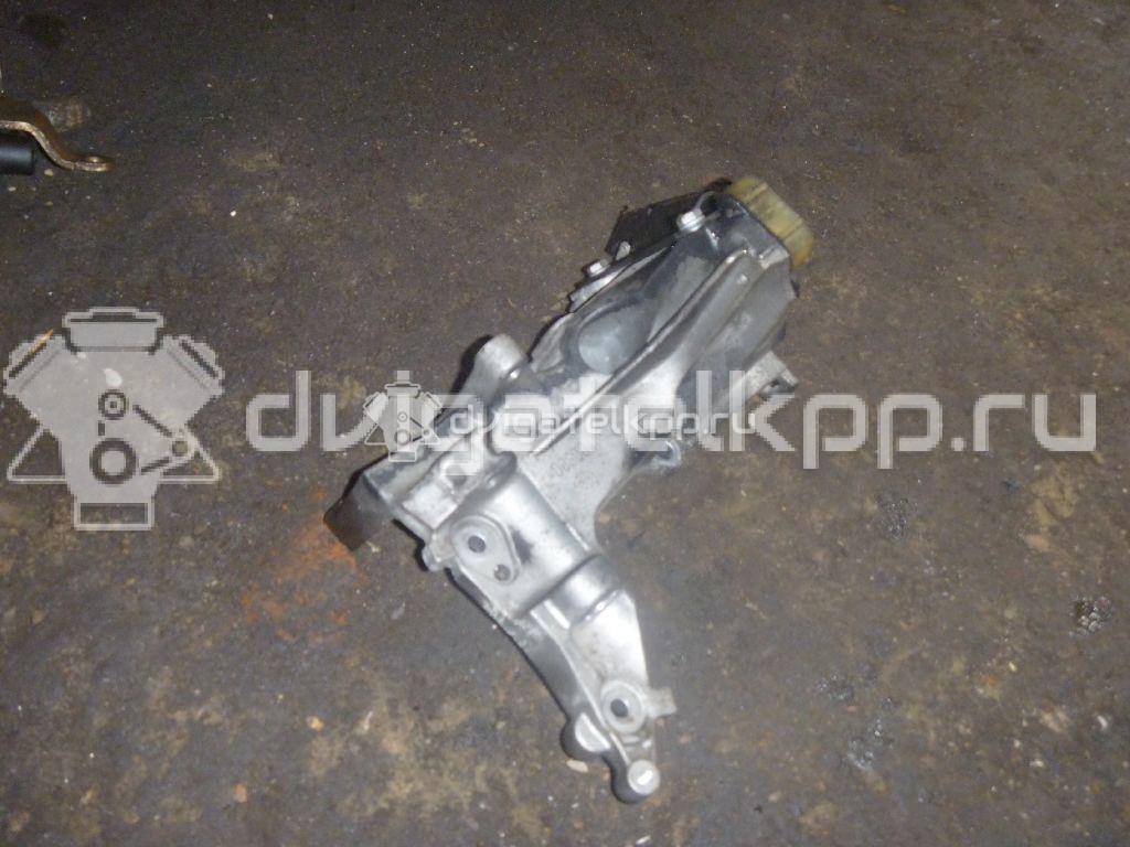 Фото Кронштейн генератора для двигателя 9HV (DV6TED4) для Peugeot 308 / 207 / 307 / Partner 90 л.с 16V 1.6 л Дизельное топливо 5706K0 {forloop.counter}}