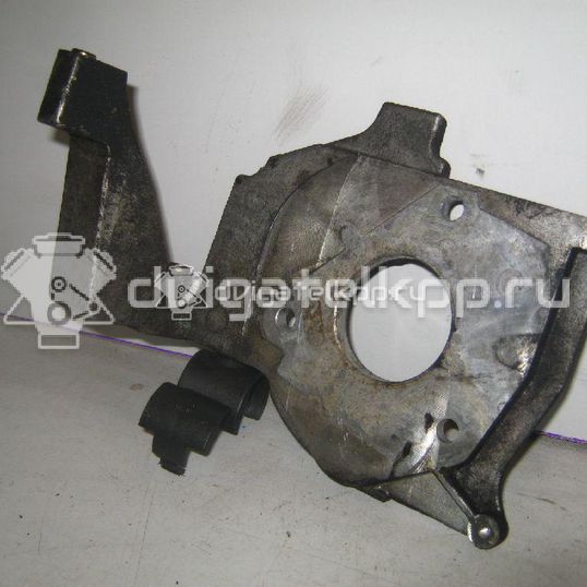 Фото Кронштейн ТНВД для двигателя 9HZ (DV6TED4) для Peugeot / Citroen 109-114 л.с 16V 1.6 л Дизельное топливо 192658