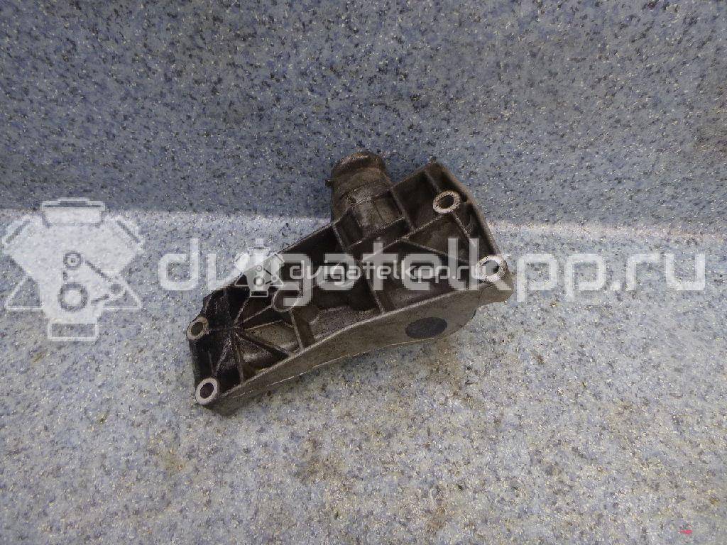 Фото Кронштейн генератора для двигателя AEE для Volkswagen Polo / Caddy / Vento 1H2 / Golf 75 л.с 8V 1.6 л бензин 030145169H {forloop.counter}}