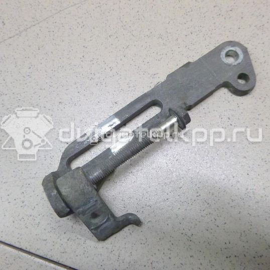 Фото Кронштейн генератора для двигателя M16A для Maruti Suzuki / Suzuki 99-142 л.с 16V 1.6 л бензин 1156064J00