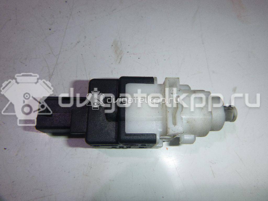 Фото Датчик включения стопсигнала  46840510 для Fiat Stilo 192 / Idea 350 / Linea 323 / Multipla 186 / Bravo {forloop.counter}}