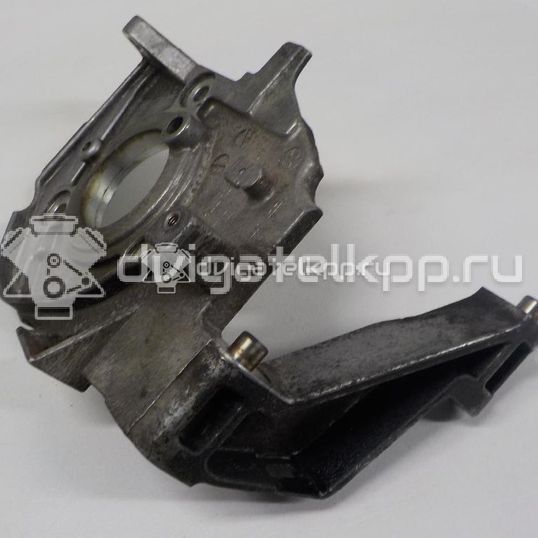 Фото Кронштейн ТНВД для двигателя HHJB для Ford Fiesta / Fusion Ju 90 л.с 16V 1.6 л Дизельное топливо 1430341