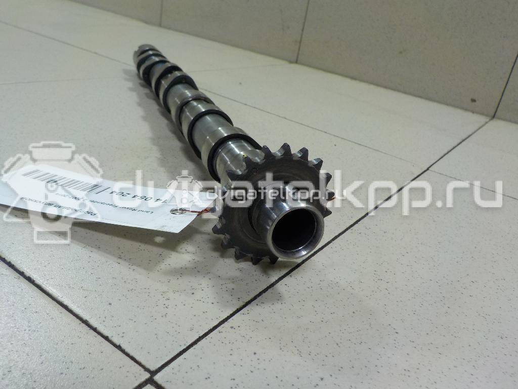 Фото Распредвал впускной для двигателя 224DT для Land Rover Freelander / Range Rover / Discovery 150-190 л.с 16V 2.2 л Дизельное топливо LR021913 {forloop.counter}}