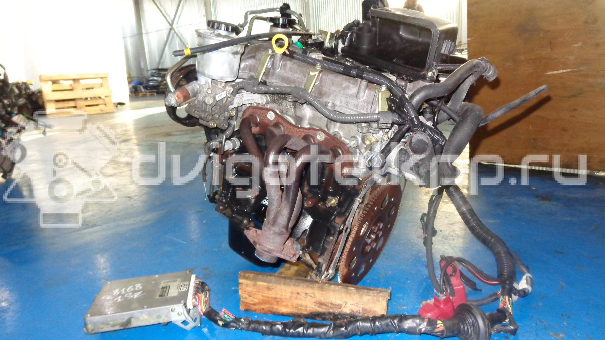 Фото Контрактный (б/у) двигатель 1SZ-FE для Toyota Yaris / Platz Ncp1 , Scp1 65-68 л.с 16V 1.0 л бензин {forloop.counter}}