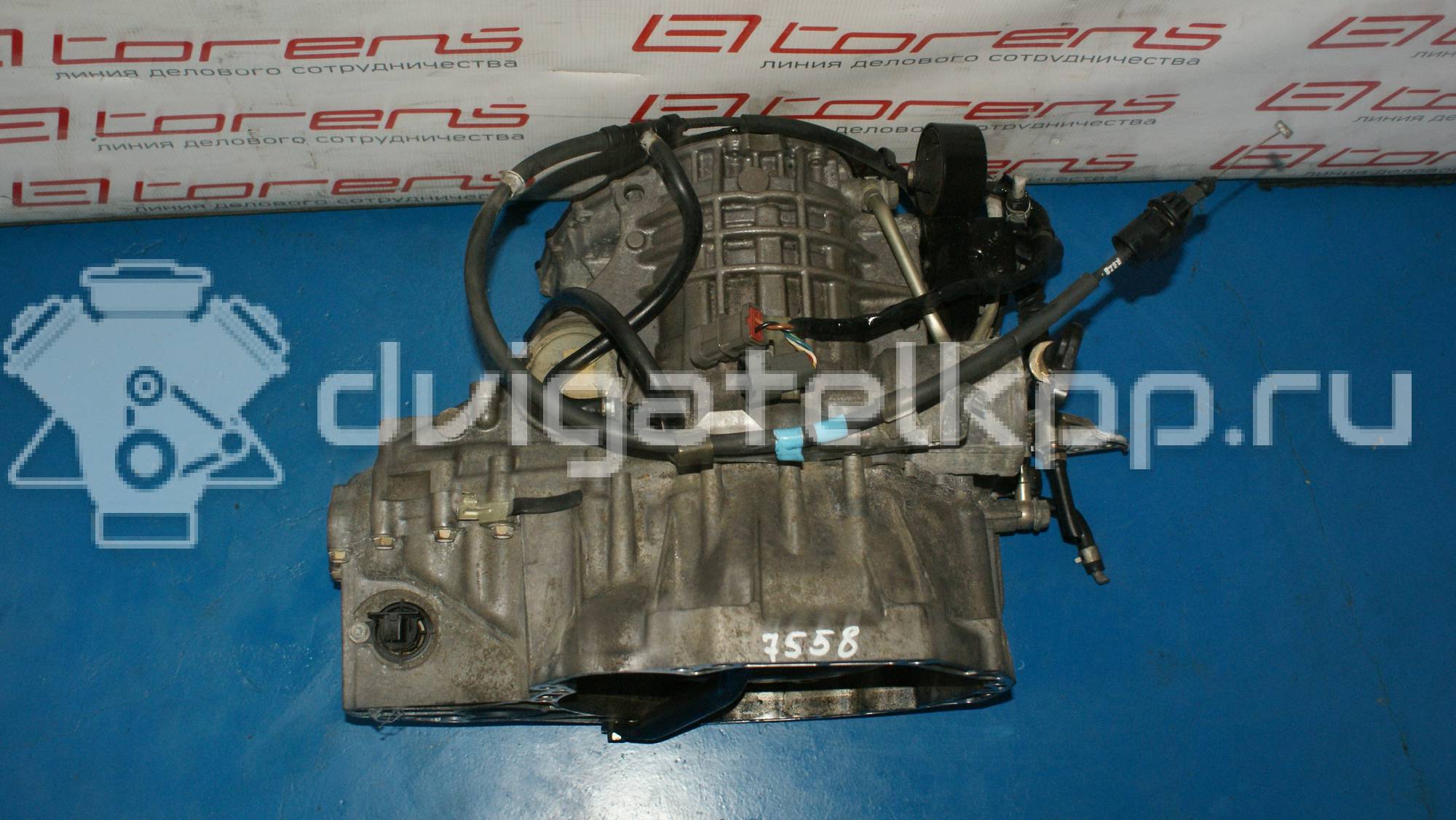 Фото Контрактный (б/у) двигатель 1SZ-FE для Toyota Yaris / Platz Ncp1 , Scp1 65-68 л.с 16V 1.0 л бензин {forloop.counter}}