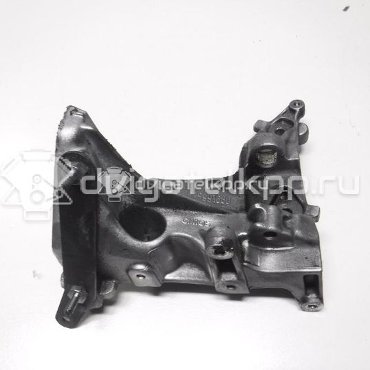 Фото Кронштейн генератора для двигателя 9HV (DV6TED4) для Peugeot 308 / 207 / 307 / Partner 90 л.с 16V 1.6 л Дизельное топливо 5706N6