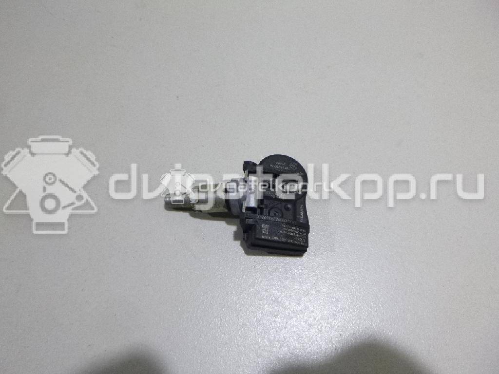 Фото Датчик давления в шине  LR066378 для Land Rover Freelander / Range Rover / Discovery / Defender L316 {forloop.counter}}