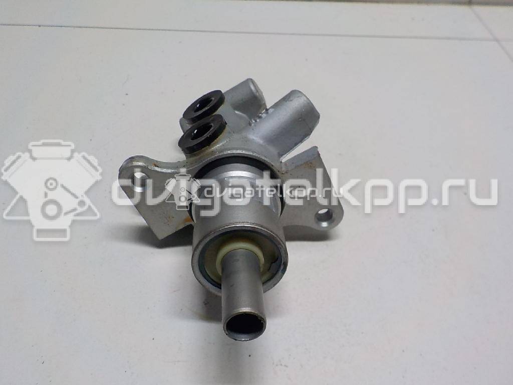 Фото Цилиндр тормозной главный  LR014570 для Land Rover Range Rover / Discovery {forloop.counter}}