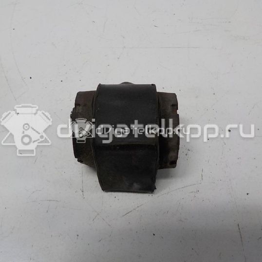 Фото Втулка (с/блок) переднего стабилизатора  LR030743 для Land Rover Freelander / Range Rover / Discovery