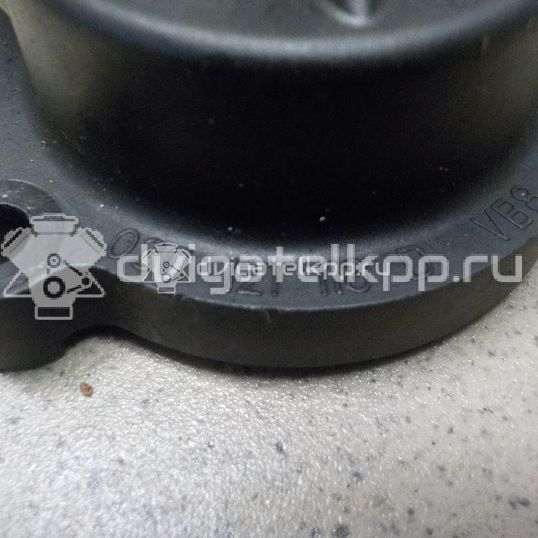 Фото Крышка термостата для двигателя CFNA для Volkswagen / Seat 105 л.с 16V 1.6 л бензин 03C121118D