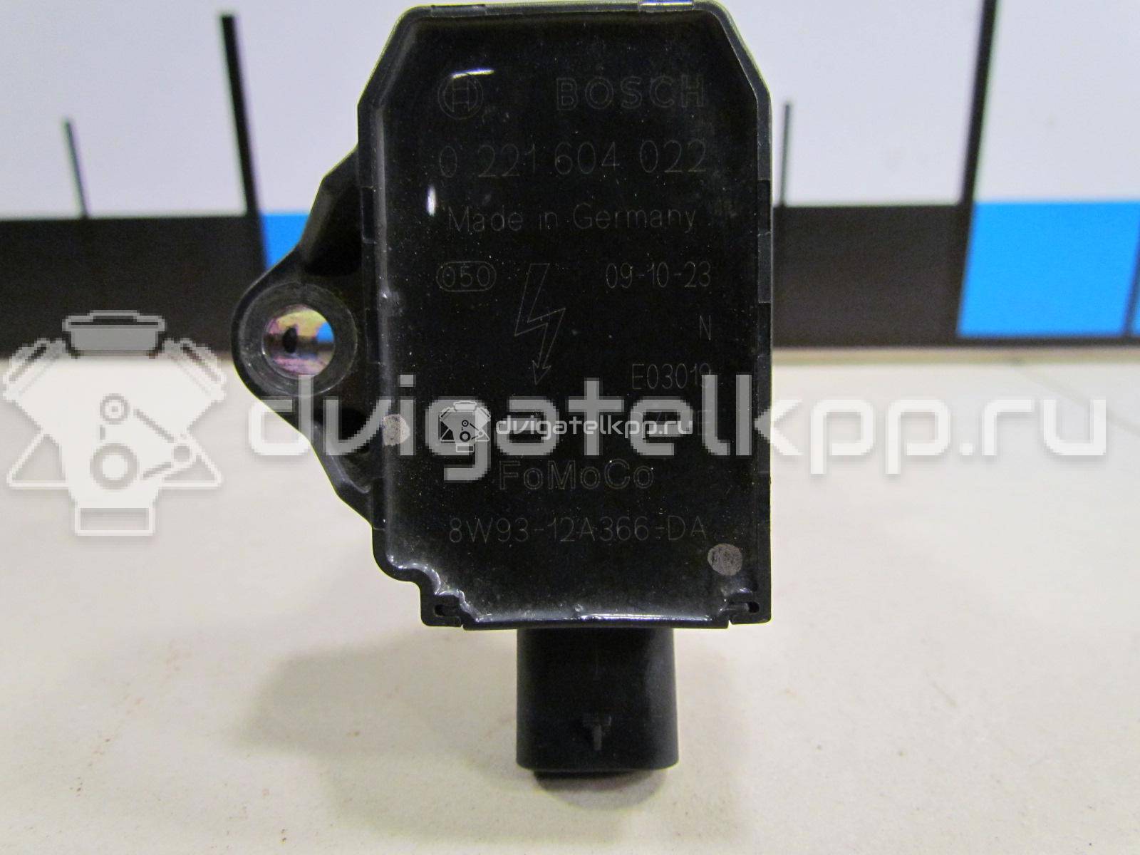 Фото Катушка зажигания  LR010687 для Land Rover Range Rover / Discovery {forloop.counter}}