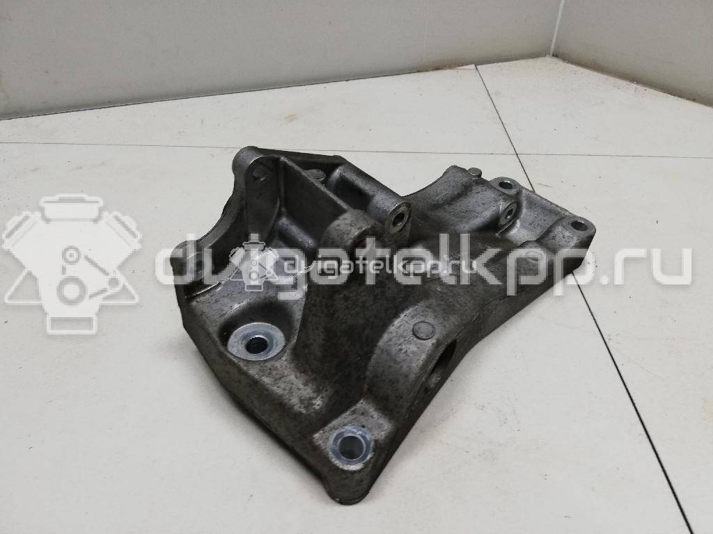 Фото Кронштейн генератора для двигателя AEE для Volkswagen Polo / Caddy / Vento 1H2 / Golf 75 л.с 8V 1.6 л бензин 030145169H {forloop.counter}}