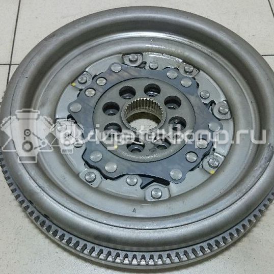 Фото Маховик для двигателя CCZA для Volkswagen Tiguan / Sharan / Eos 1F7, 1F8 / Golf / Passat 200 л.с 16V 2.0 л бензин 06J105266AE