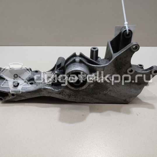 Фото Кронштейн генератора для двигателя ALT для Volkswagen Passat 130 л.с 20V 2.0 л бензин 06B903143N