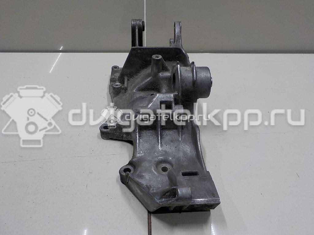 Фото Кронштейн генератора для двигателя ALT для Volkswagen Passat 130 л.с 20V 2.0 л бензин 06B903143N {forloop.counter}}