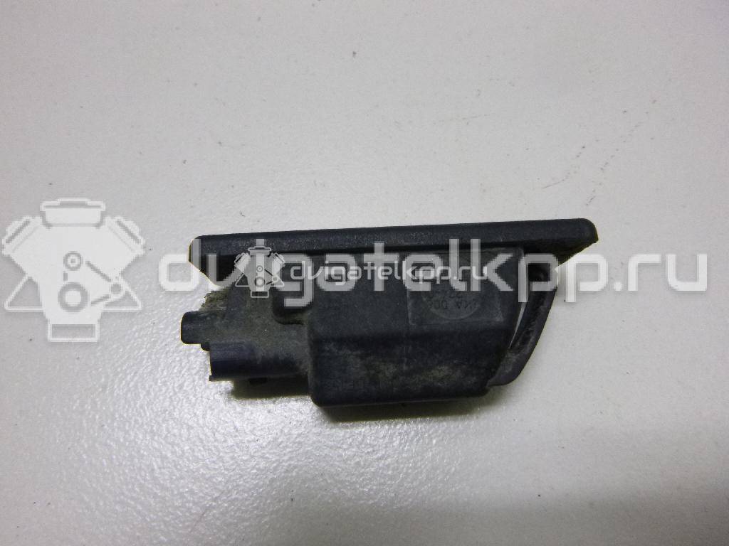 Фото Фонарь подсветки номера  26510AU300 для Nissan Primera / Micra / Note / Nv200 / Np300 {forloop.counter}}