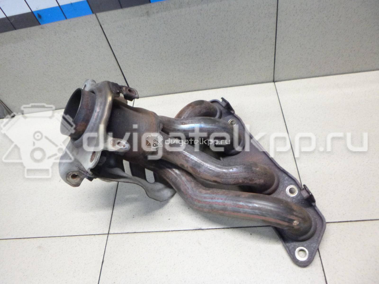 Фото Коллектор выпускной для двигателя 1ZR-FAE для Toyota Verso / Corolla / Avensis / Auris 132-180 л.с 16V 1.6 л бензин 171410T050 {forloop.counter}}