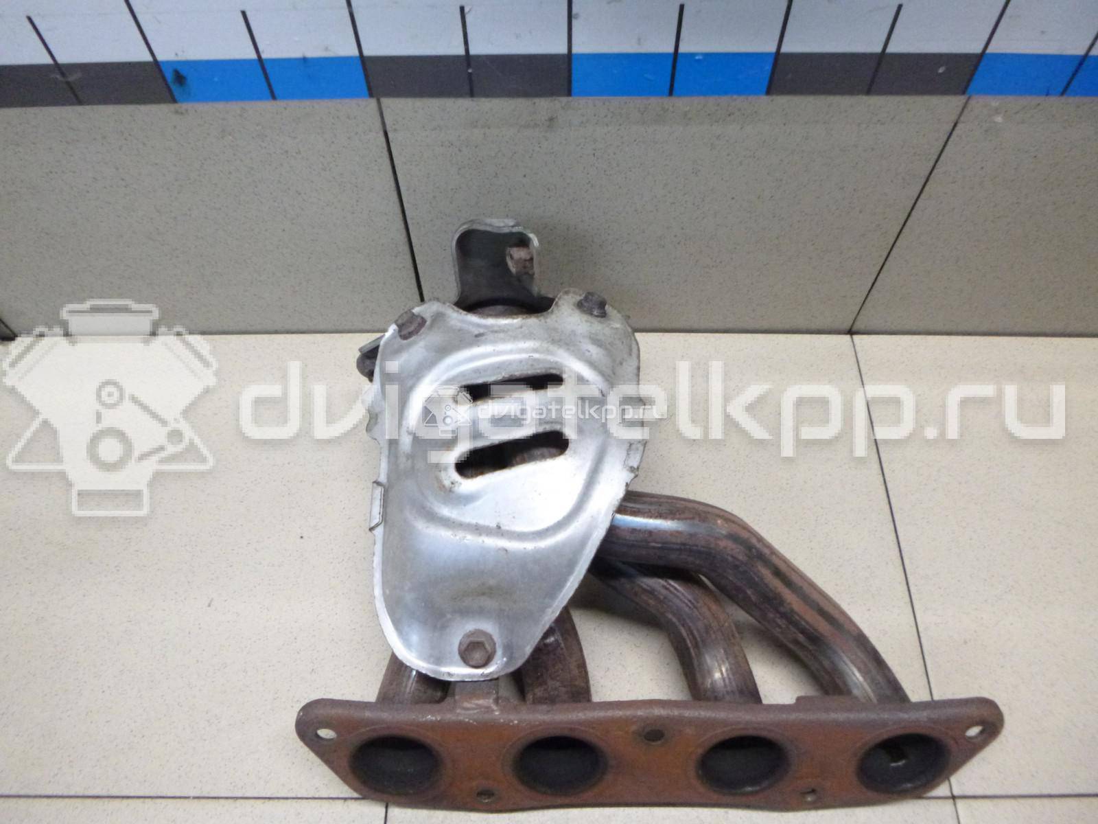 Фото Коллектор выпускной для двигателя 1ZR-FAE для Toyota Verso / Corolla / Avensis / Auris 132-180 л.с 16V 1.6 л бензин 171410T050 {forloop.counter}}