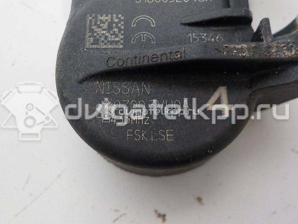 Фото Датчик давления в шине  407003VU0A для Nissan Primera / Micra / Cabstar / Navara / Np300 {forloop.counter}}