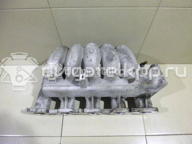 Фото Коллектор впускной для двигателя B 5244 S2 для Volvo S80 / V70 / S70 Ls / S60 140 л.с 20V 2.4 л бензин 9486206 {forloop.counter}}