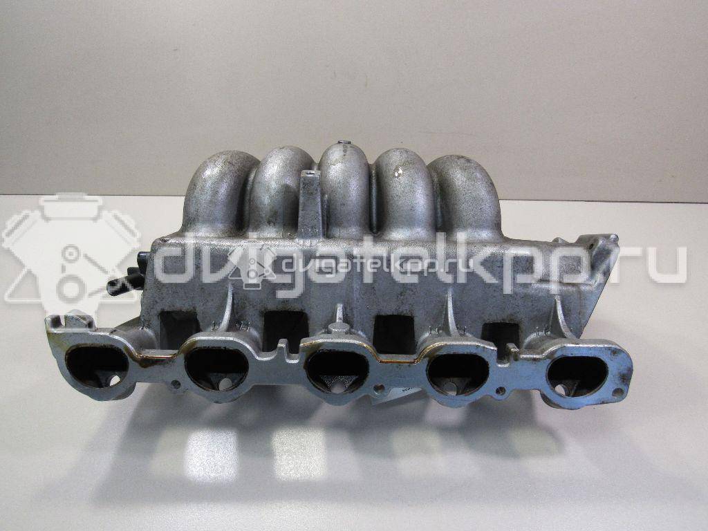 Фото Коллектор впускной для двигателя B 5244 S для Volvo S70 Ls / C70 / V70 / S60 / S80 170 л.с 20V 2.4 л бензин 8699533 {forloop.counter}}