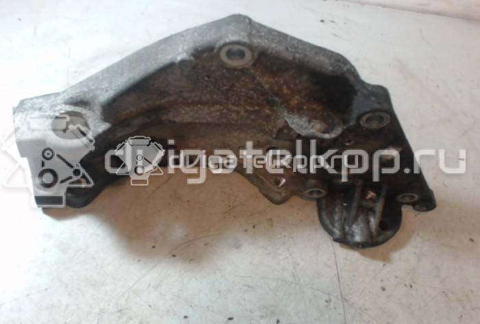 Фото Кронштейн генератора для двигателя RHF (DW10BTED4) для Citroen C4 / C5 136-140 л.с 16V 2.0 л Дизельное топливо 5706J5 {forloop.counter}}