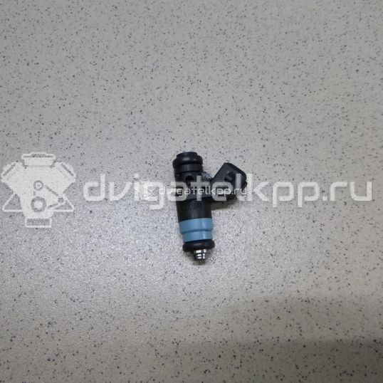 Фото Форсунка инжекторная электрическая  8201037748 для renault Duster