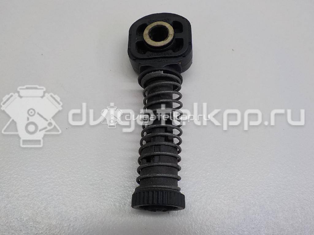 Фото Фиксатор троса КПП  1J0711761B для Seat Ibiza / Cordoba / Leon / Toledo / Alhambra {forloop.counter}}