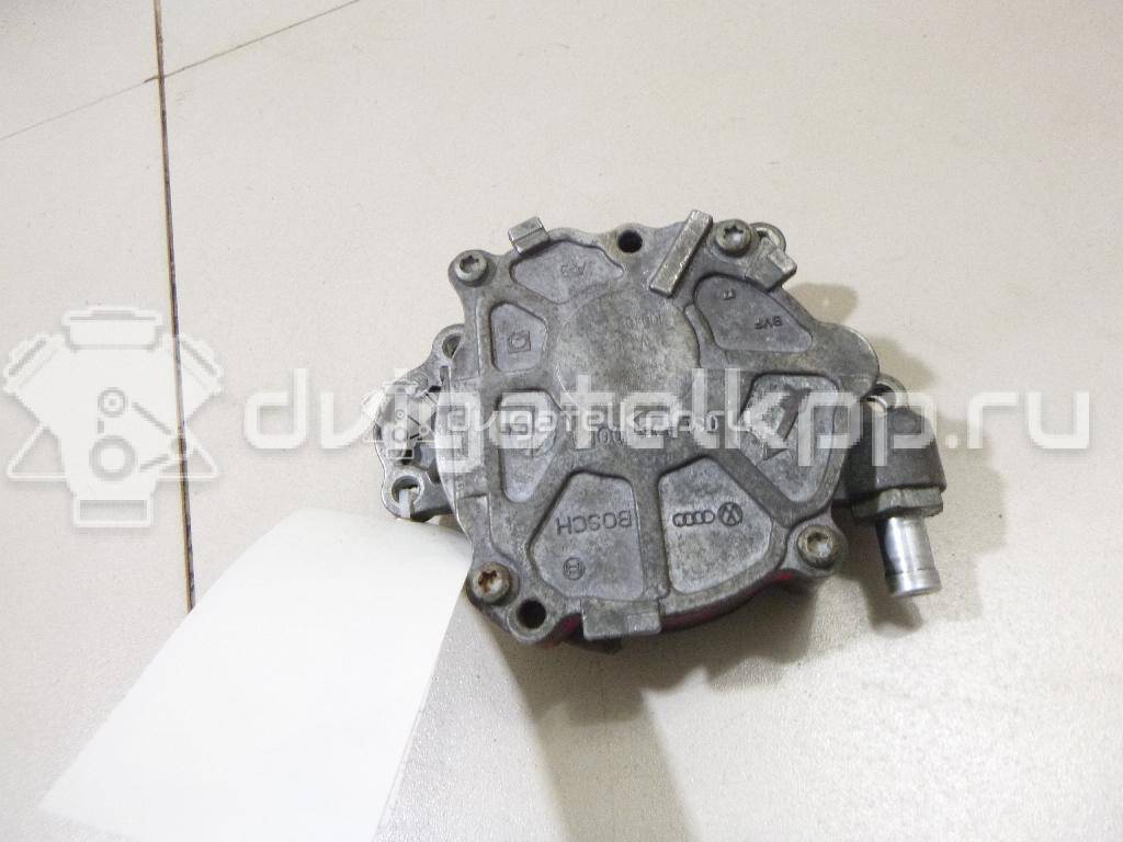 Фото Насос вакуумный  03L145100F для Seat Leon / Alhambra / Altea / Exeo {forloop.counter}}