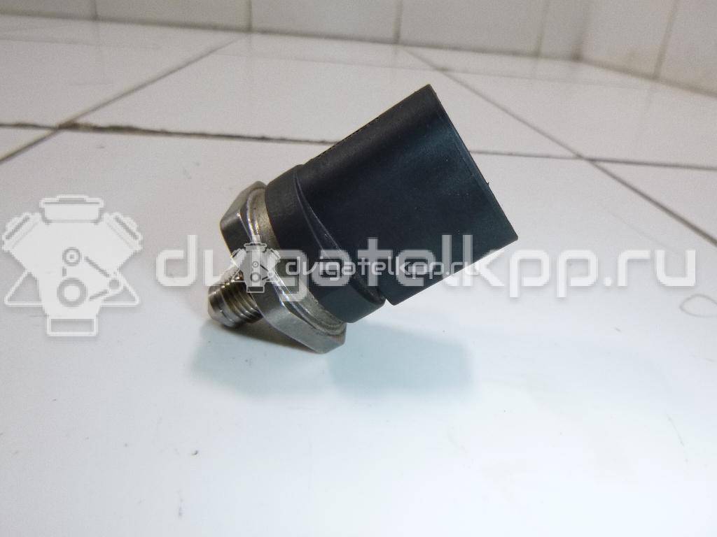 Фото Датчик давления топлива  06J906051D для Seat Ibiza / Leon / Toledo / Alhambra / Altea {forloop.counter}}