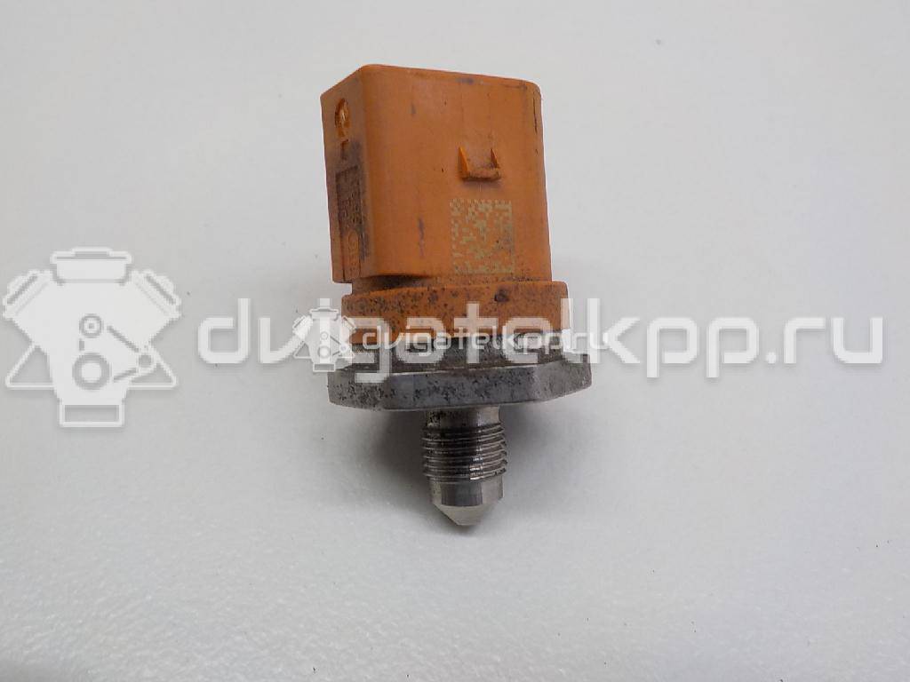 Фото Датчик давления топлива  06J906051D для Seat Ibiza / Leon / Toledo / Alhambra / Altea {forloop.counter}}