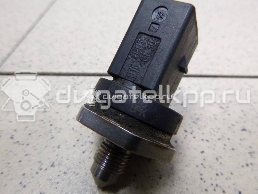 Фото Датчик давления топлива  06J906051B для Seat Ibiza / Leon / Toledo / Alhambra / Altea {forloop.counter}}