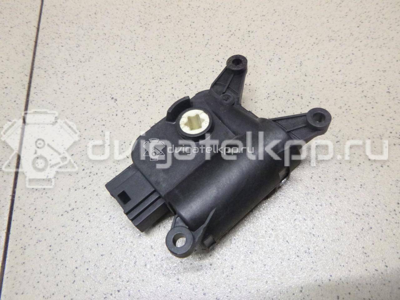 Фото Моторчик заслонки отопителя  3C0907511Q для seat Leon (5F) {forloop.counter}}