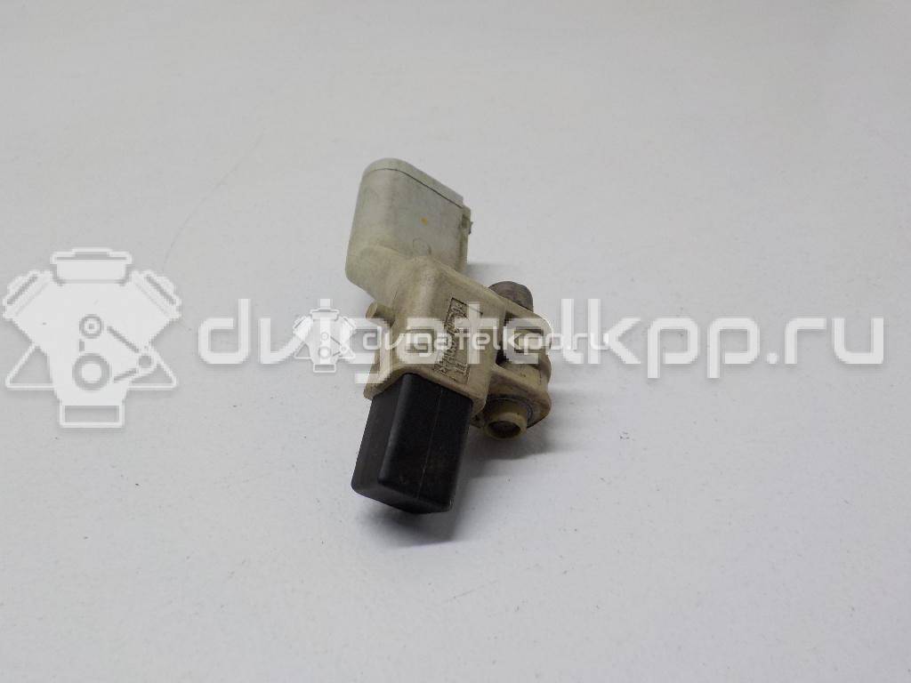 Фото Датчик положения коленвала  03C906433A для Skoda Roomster 5J / Octaviaii 1Z3 / Yeti 5L / Fabia / Octavia {forloop.counter}}